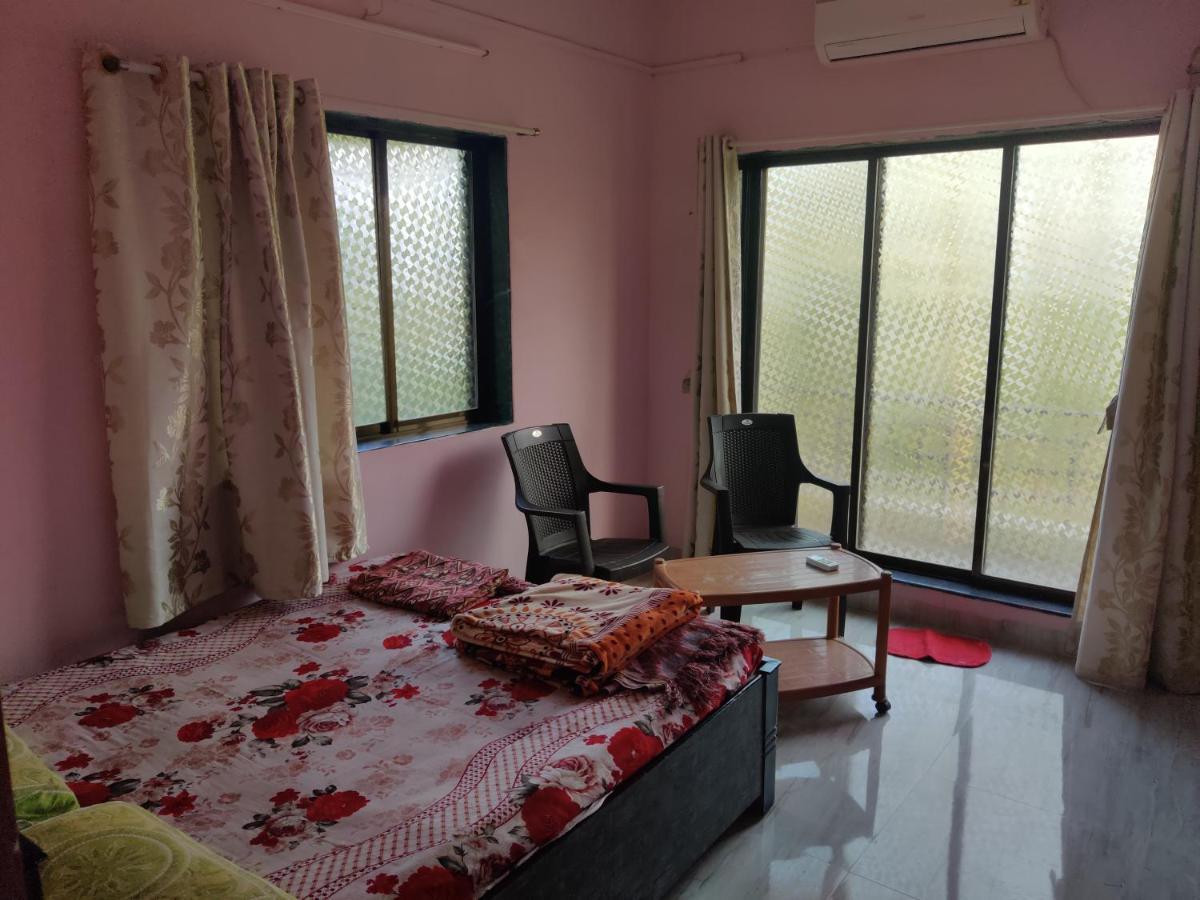 Gulmohar Cottages - Home Stay In Алибаг Экстерьер фото