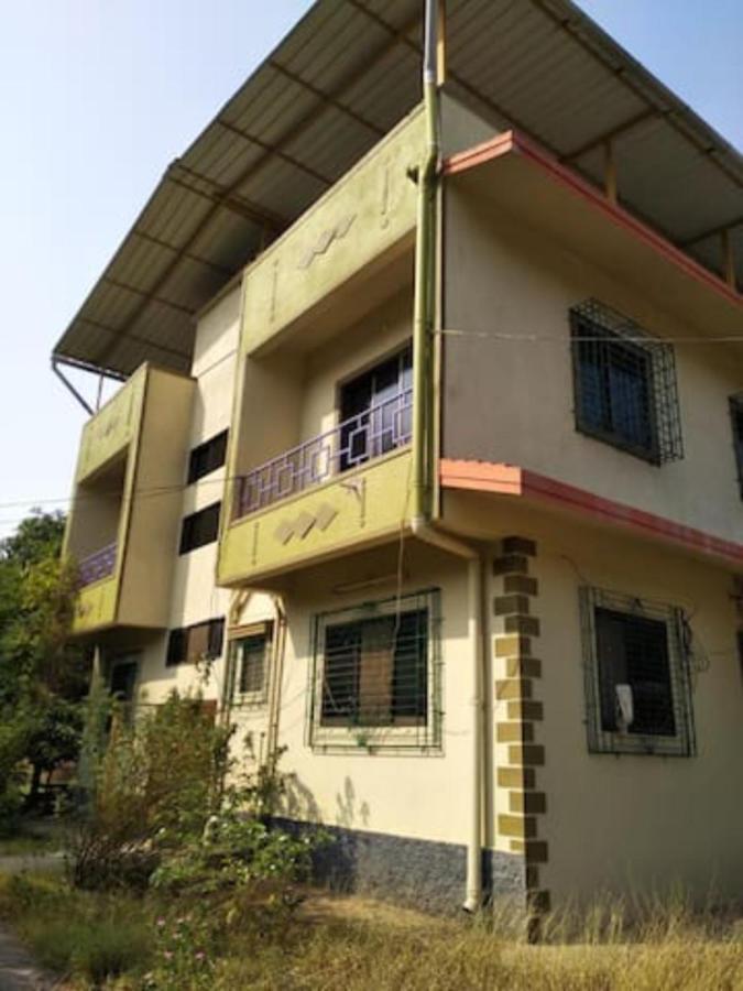 Gulmohar Cottages - Home Stay In Алибаг Экстерьер фото