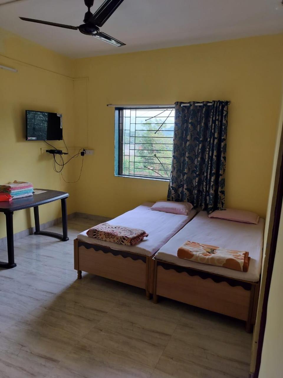 Gulmohar Cottages - Home Stay In Алибаг Экстерьер фото